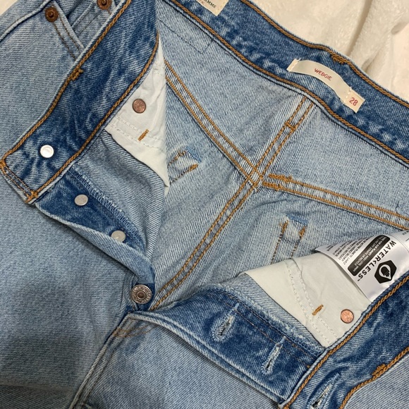Levi's Denim - LEVI’S Wedgie Jean